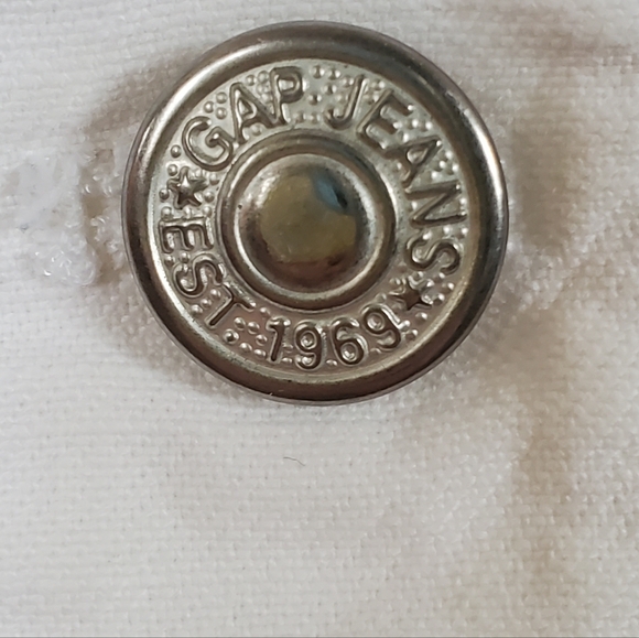 GAP White Classic Denim Jacket - Picture 5 of 11